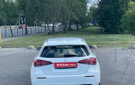 Mercedes-Benz A-Класс, 2018 год, 1 800 000 рублей, 10 фотография