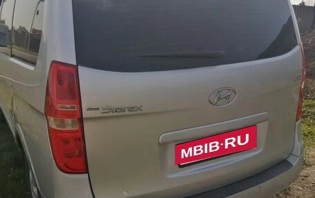 Hyundai Grand Starex Grand Starex I рестайлинг 2, 2010 год, 1 350 000 рублей, 4 фотография