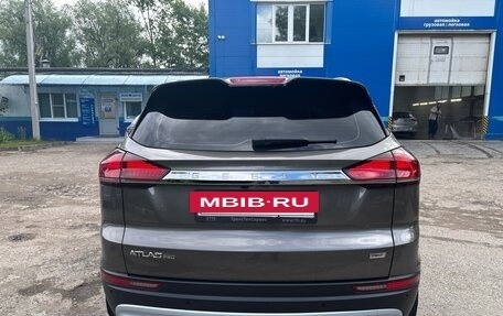 Geely Atlas, 2023 год, 1 899 000 рублей, 5 фотография