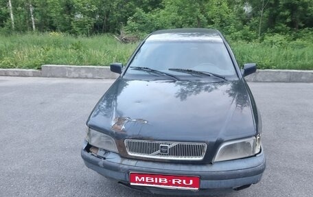 Volvo V40 I, 1998 год, 140 000 рублей, 1 фотография