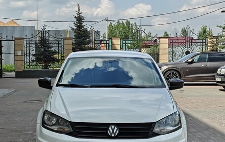 Volkswagen Polo VI (EU Market), 2018 год, 1 200 000 рублей, 1 фотография