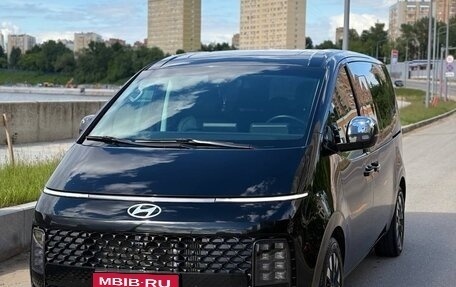 Hyundai Staria, 2025 год, 6 300 000 рублей, 1 фотография