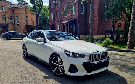 BMW 5 серия, 2023 год, 7 800 000 рублей, 6 фотография