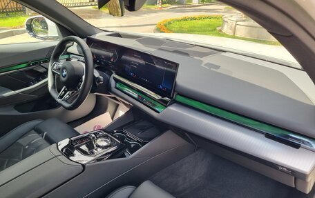 BMW 5 серия, 2023 год, 7 800 000 рублей, 20 фотография