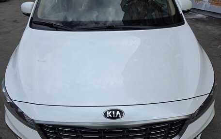 KIA Carnival III, 2018 год, 2 890 000 рублей, 7 фотография