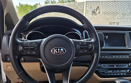 KIA Carnival III, 2018 год, 2 890 000 рублей, 19 фотография