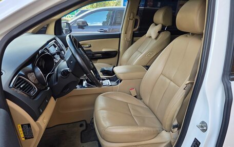 KIA Carnival III, 2018 год, 2 890 000 рублей, 16 фотография