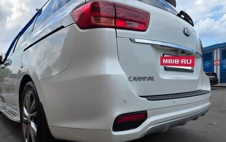 KIA Carnival III, 2018 год, 2 890 000 рублей, 11 фотография