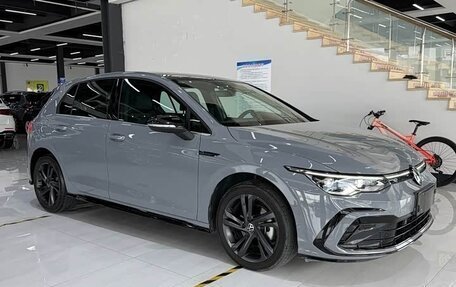 Volkswagen Golf VIII, 2023 год, 1 780 000 рублей, 3 фотография