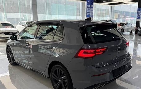 Volkswagen Golf VIII, 2023 год, 1 780 000 рублей, 5 фотография