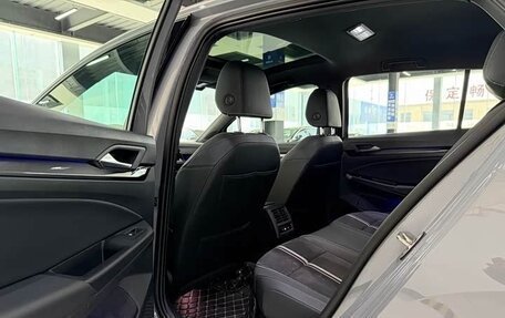 Volkswagen Golf VIII, 2023 год, 1 780 000 рублей, 12 фотография