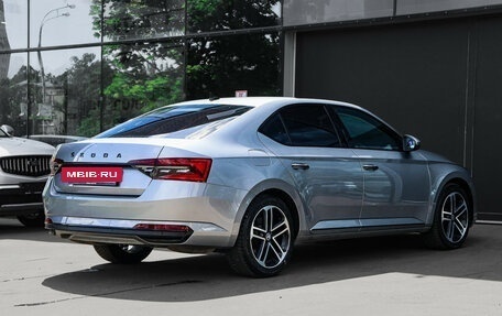 Skoda Superb III рестайлинг, 2024 год, 3 690 000 рублей, 5 фотография