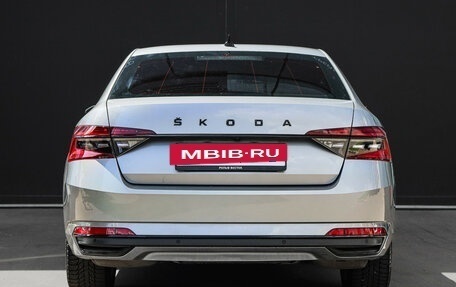 Skoda Superb III рестайлинг, 2024 год, 3 690 000 рублей, 6 фотография