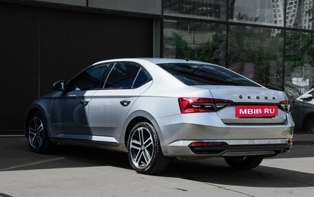 Skoda Superb III рестайлинг, 2024 год, 3 690 000 рублей, 7 фотография