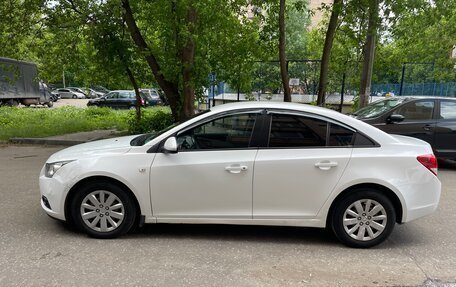 Chevrolet Cruze II, 2011 год, 700 000 рублей, 4 фотография
