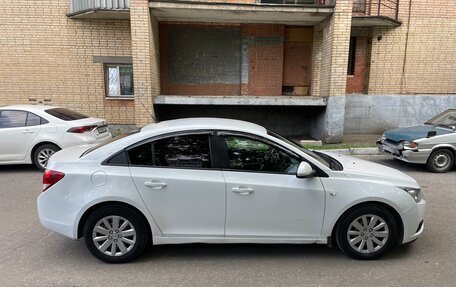 Chevrolet Cruze II, 2011 год, 700 000 рублей, 8 фотография