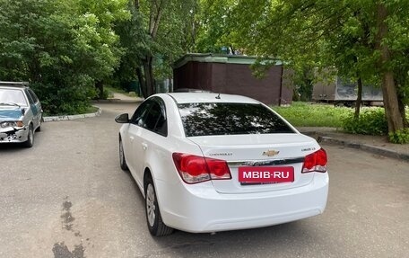 Chevrolet Cruze II, 2011 год, 700 000 рублей, 5 фотография