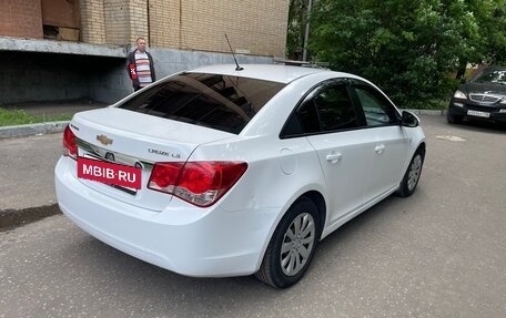 Chevrolet Cruze II, 2011 год, 700 000 рублей, 7 фотография