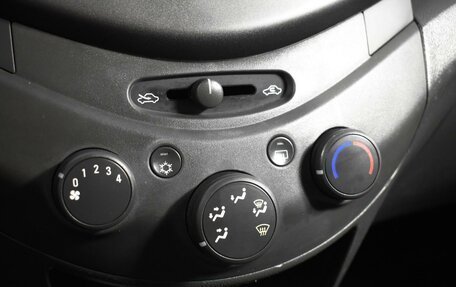 Chevrolet Spark III, 2012 год, 598 100 рублей, 16 фотография