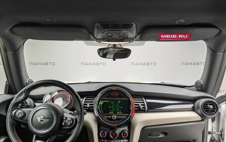 MINI Hatch, 2017 год, 2 597 000 рублей, 8 фотография