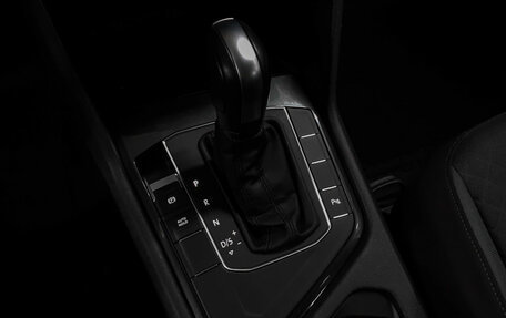 Volkswagen Tiguan II, 2020 год, 2 202 000 рублей, 17 фотография