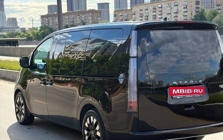 Hyundai Staria, 2025 год, 6 300 000 рублей, 4 фотография