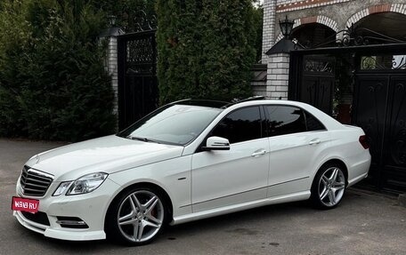 Mercedes-Benz E-Класс, 2012 год, 2 500 000 рублей, 1 фотография