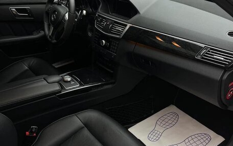 Mercedes-Benz E-Класс, 2012 год, 2 500 000 рублей, 8 фотография