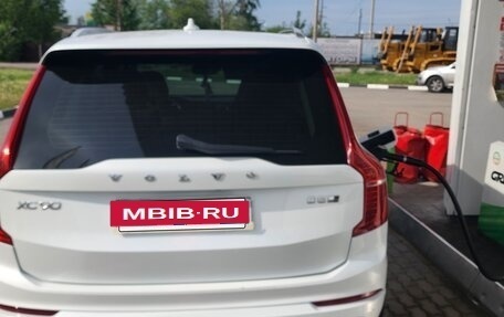 Volvo XC90 II рестайлинг, 2015 год, 2 600 000 рублей, 2 фотография