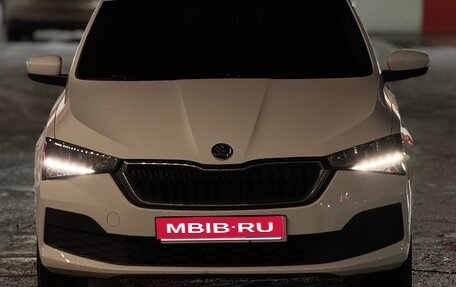 Skoda Rapid II, 2021 год, 930 000 рублей, 1 фотография