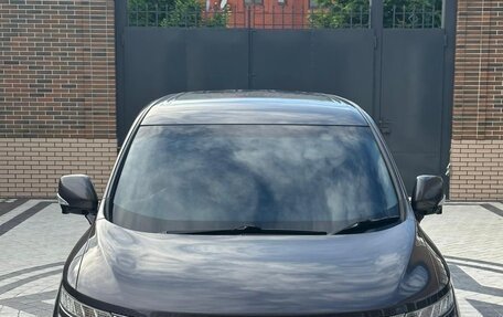 Nissan Elgrand III, 2016 год, 890 000 рублей, 1 фотография