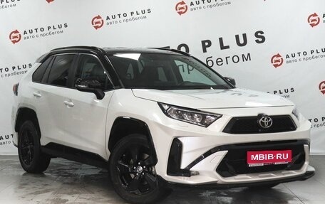 Toyota RAV4, 2021 год, 3 149 000 рублей, 1 фотография