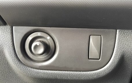 Renault Sandero II рестайлинг, 2014 год, 1 050 000 рублей, 8 фотография