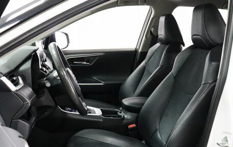 Toyota RAV4, 2021 год, 3 149 000 рублей, 8 фотография