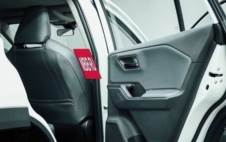 Toyota RAV4, 2025 год, 4 270 000 рублей, 16 фотография