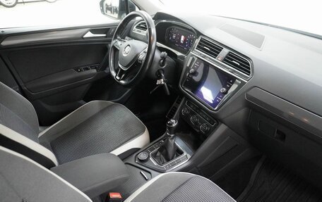 Volkswagen Tiguan II, 2020 год, 2 550 000 рублей, 14 фотография