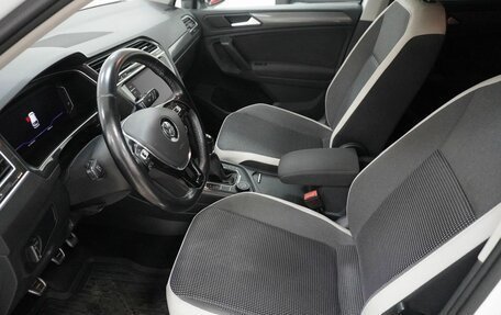 Volkswagen Tiguan II, 2020 год, 2 550 000 рублей, 10 фотография