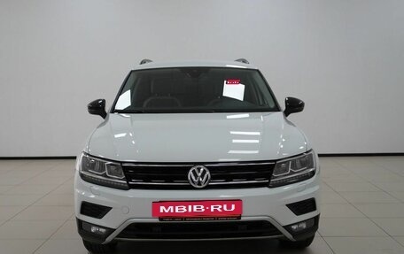 Volkswagen Tiguan II, 2020 год, 2 550 000 рублей, 2 фотография