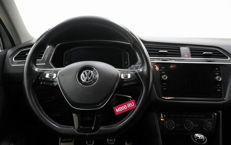Volkswagen Tiguan II, 2020 год, 2 550 000 рублей, 9 фотография