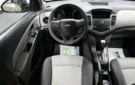Chevrolet Cruze II, 2010 год, 845 000 рублей, 12 фотография