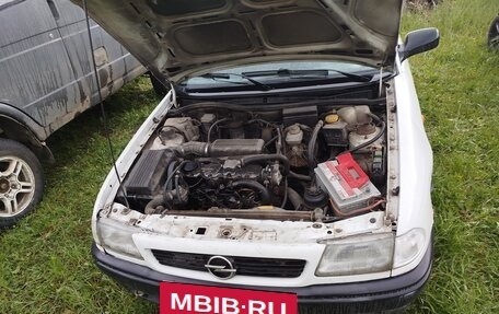 Opel Astra G, 1998 год, 70 000 рублей, 11 фотография