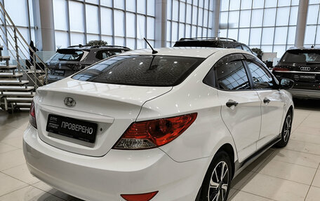 Hyundai Solaris II рестайлинг, 2012 год, 690 000 рублей, 5 фотография