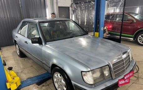 Mercedes-Benz W124, 1985 год, 189 000 рублей, 1 фотография