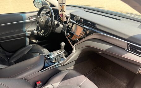 Toyota Camry, 2020 год, 2 850 000 рублей, 9 фотография