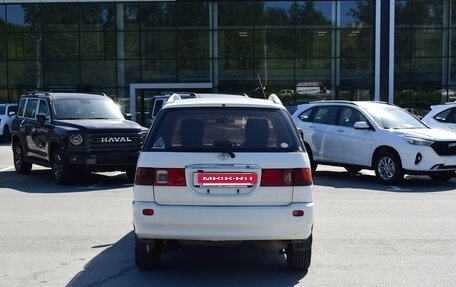 Toyota Ipsum II, 2000 год, 569 000 рублей, 9 фотография