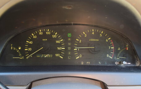 Toyota Ipsum II, 2000 год, 569 000 рублей, 17 фотография