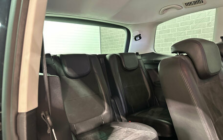 Volkswagen Sharan II, 2013 год, 1 495 000 рублей, 13 фотография