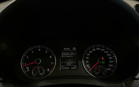 Volkswagen Sharan II, 2013 год, 1 495 000 рублей, 26 фотография