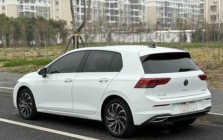 Volkswagen Golf VIII, 2022 год, 1 649 000 рублей, 6 фотография