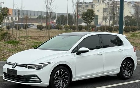 Volkswagen Golf VIII, 2022 год, 1 649 000 рублей, 5 фотография